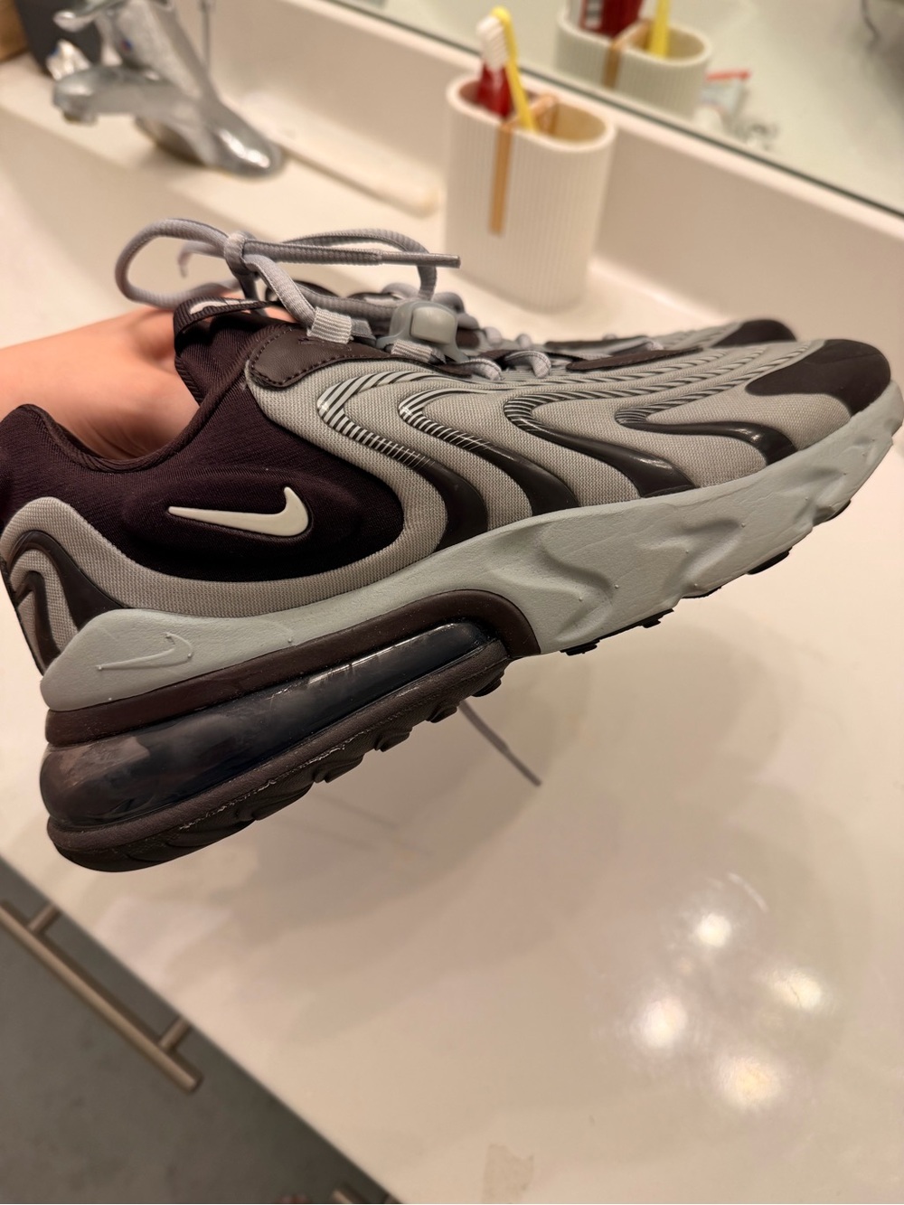 Nike Air Max React